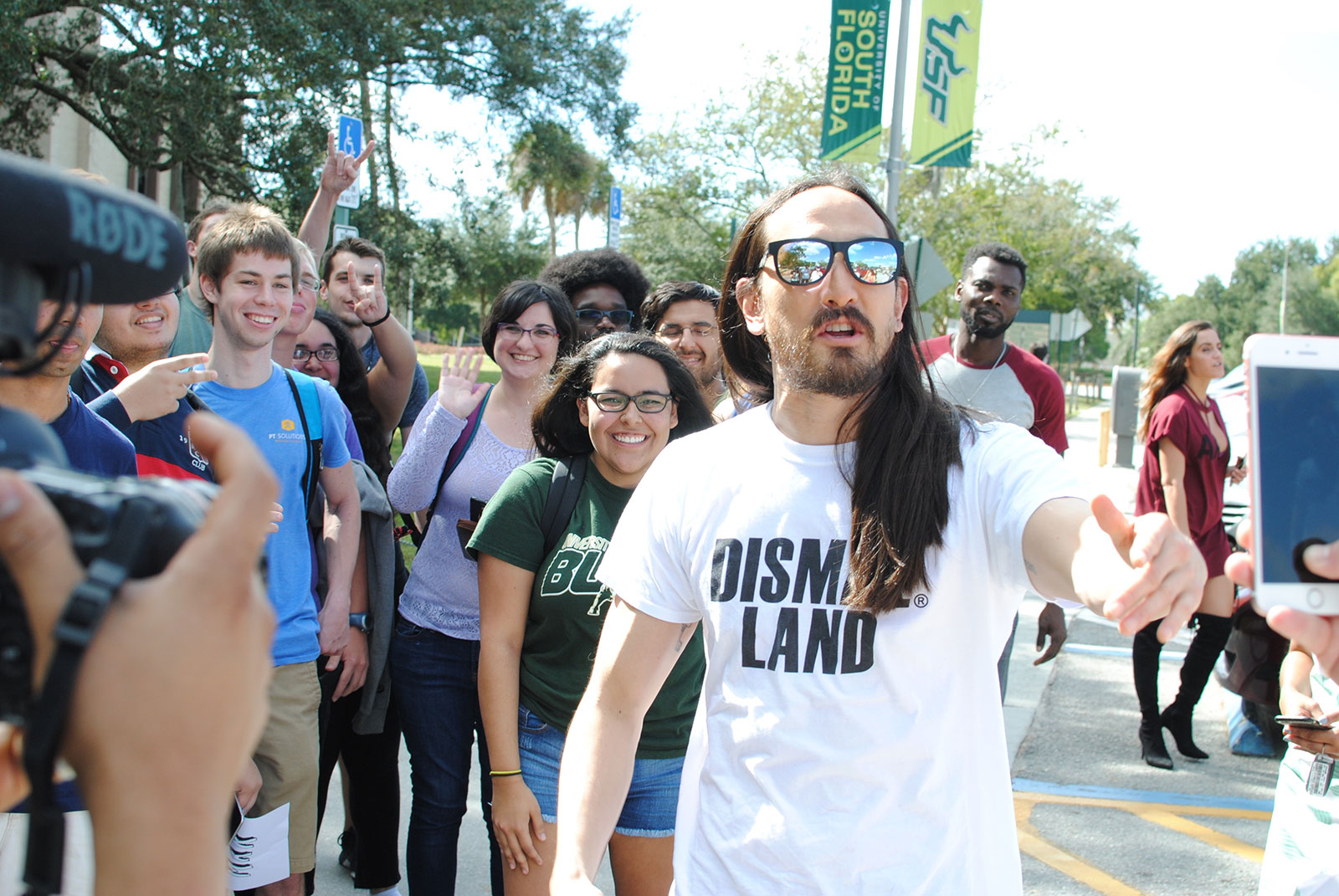 Stephen Cummings, Steve Aoki meets students at USF, 2016